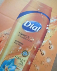 Dial Miracle Oil Body Wash